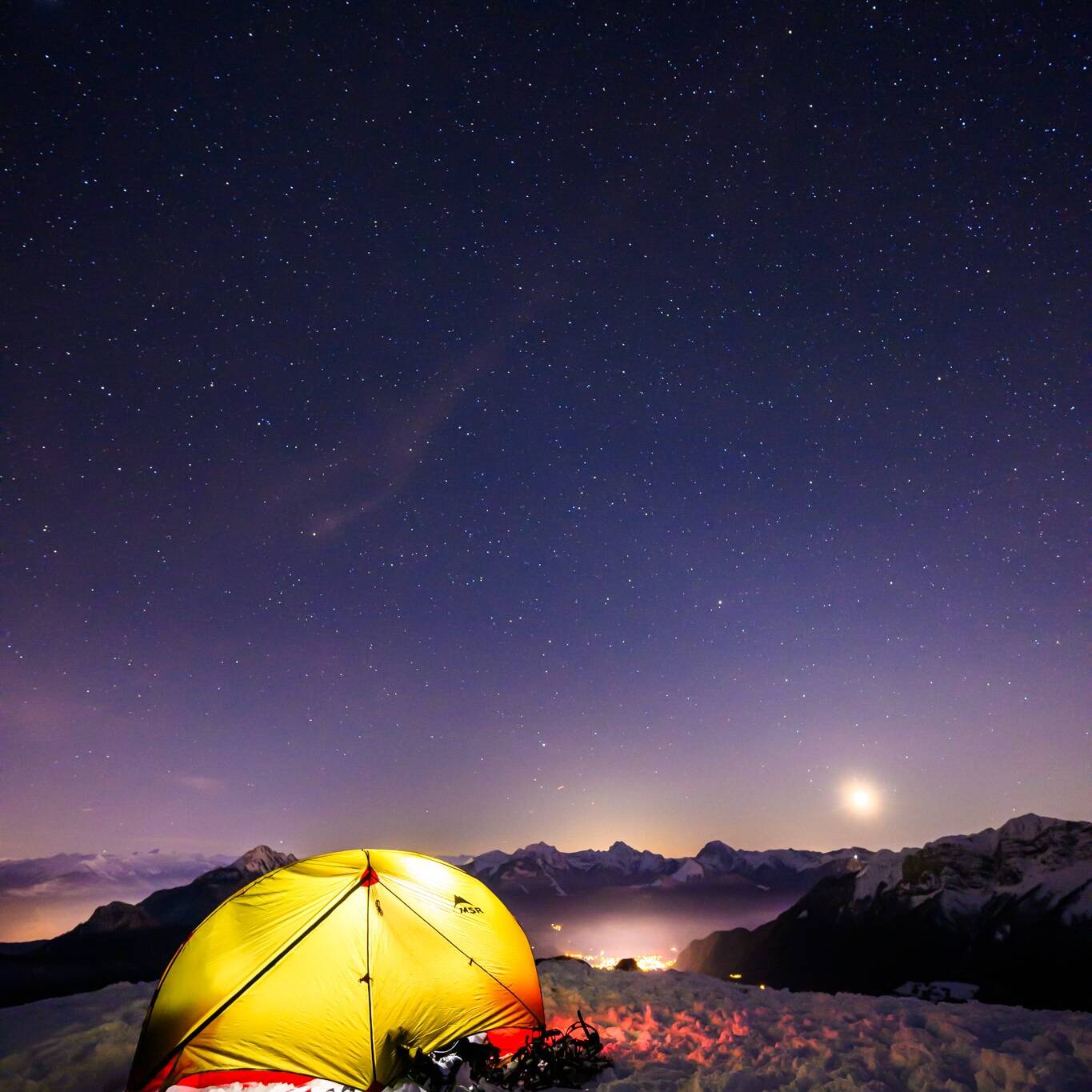 Bivouac en hiver sous la neige