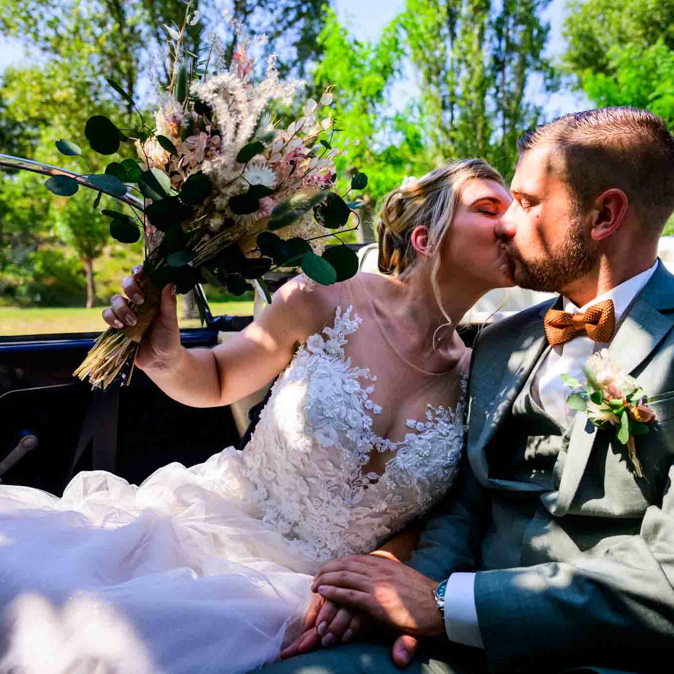 Une belle voiture pour son mariage